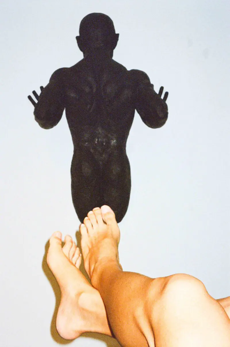 Guangbo Li Faceless Portraits 13