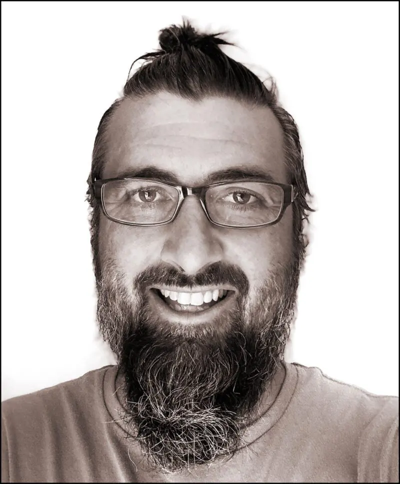 RJSANGOSTI headshot