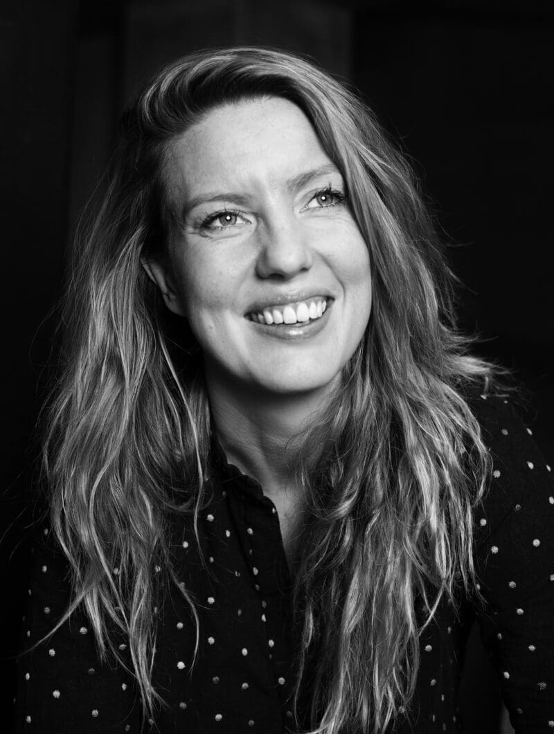 Portrait Ilvy Njiokiktjien 001A
